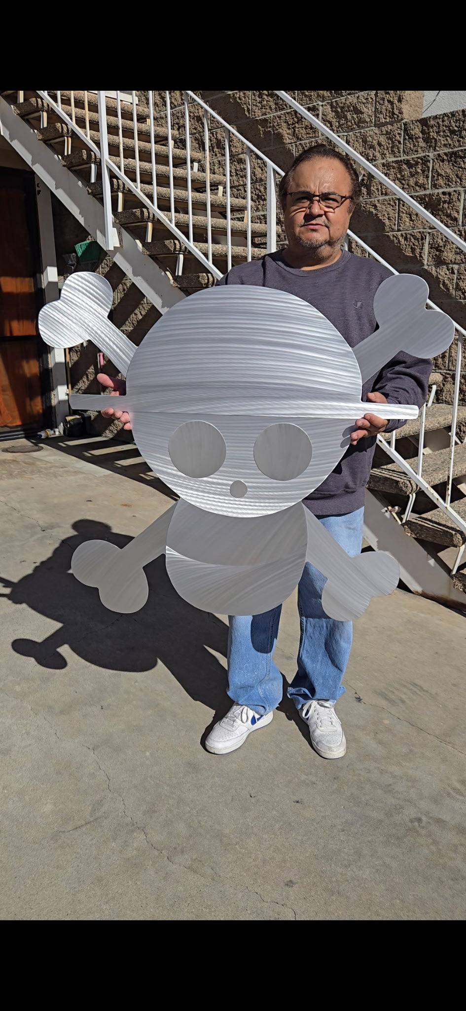 Straw Hat Skull – Handcrafted Aluminum Wall Art